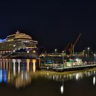 "Mein Schiff 1" im Kaiserhafen von Bremerhaven