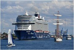 "Mein Schiff 1" zu Besuch in Rostock-Warnemünde