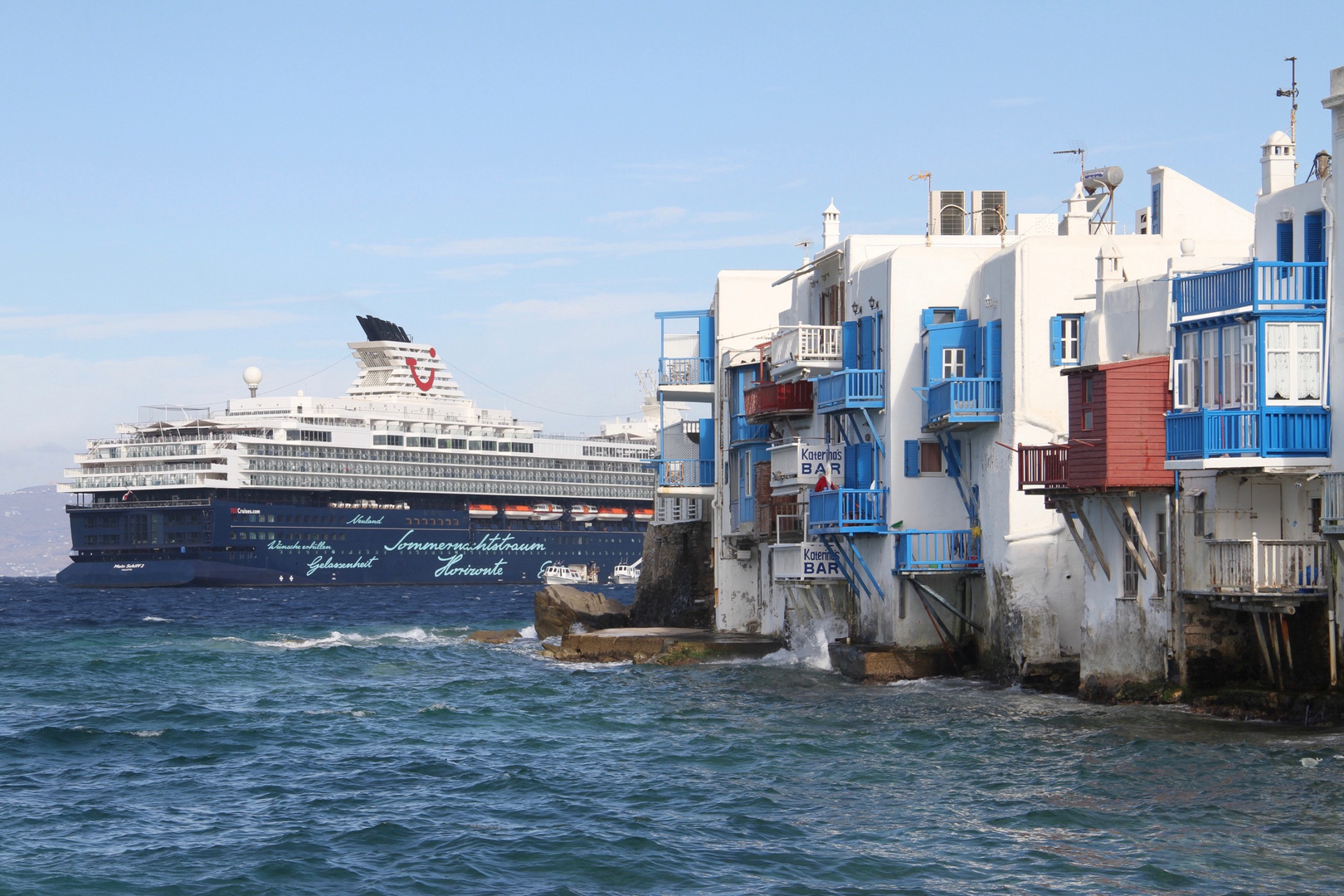 Mein Schiff 2 auf Mykonos