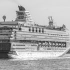 Mein Schiff 2 in Hamburg