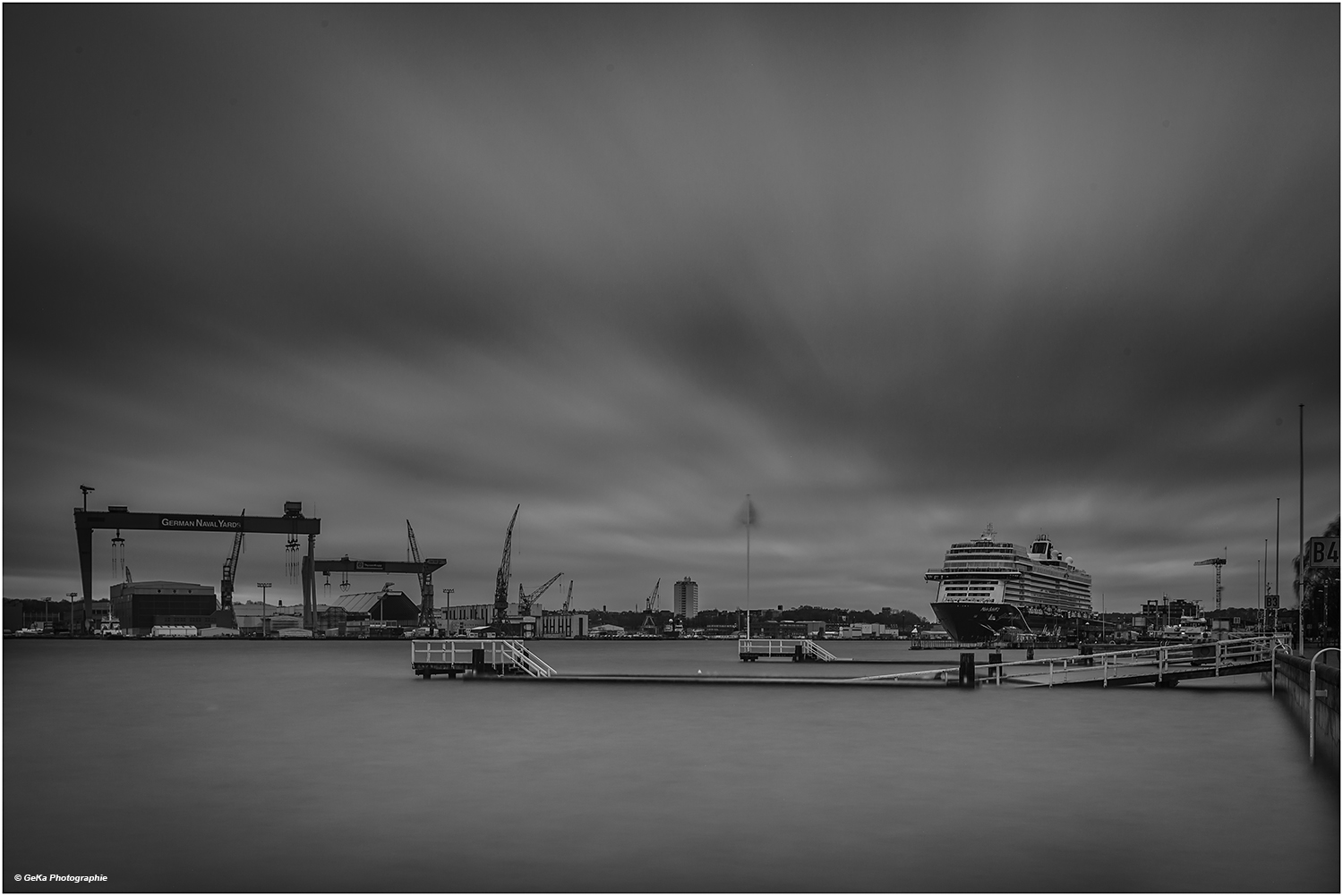 Mein Schiff 2 in Kiel