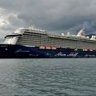 "Mein Schiff 3" der Tui vor Kotor