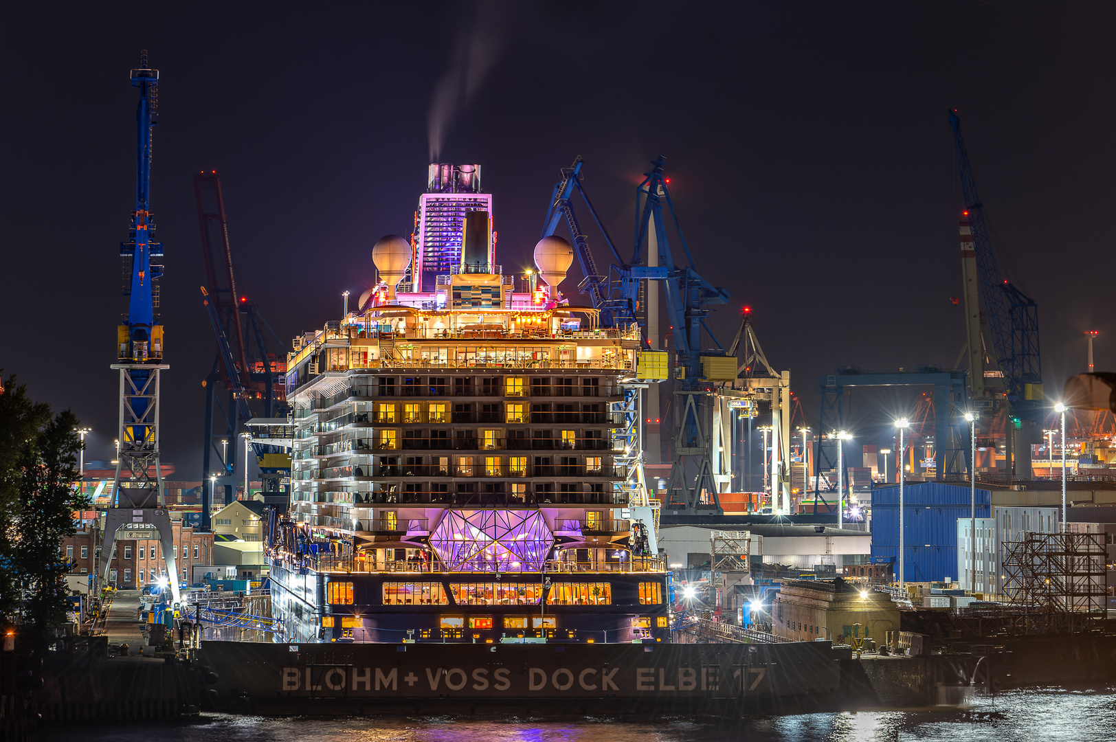 Mein Schiff 3 in Dock Elbe 17