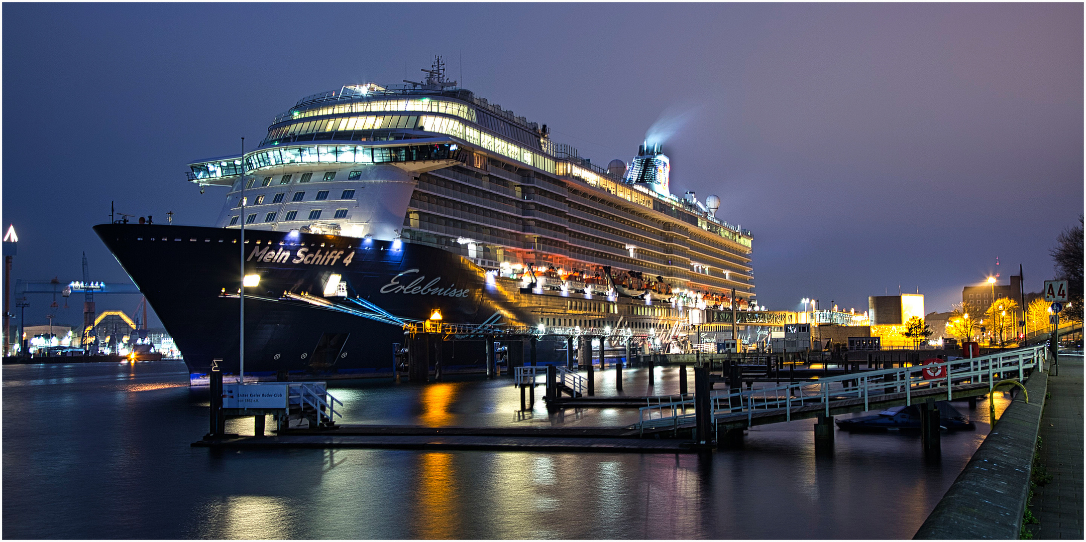 Mein Schiff 4 Foto Bild Verkehr Fahrzeuge Technik Bilder Auf Fotocommunity