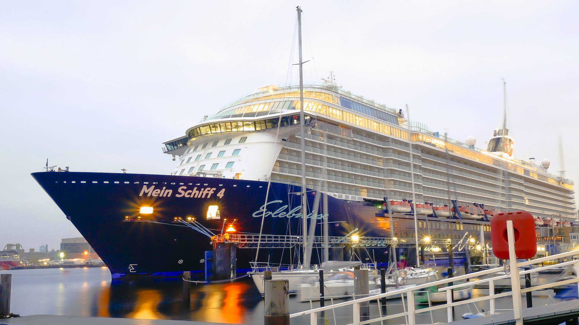 Mein Schiff 4