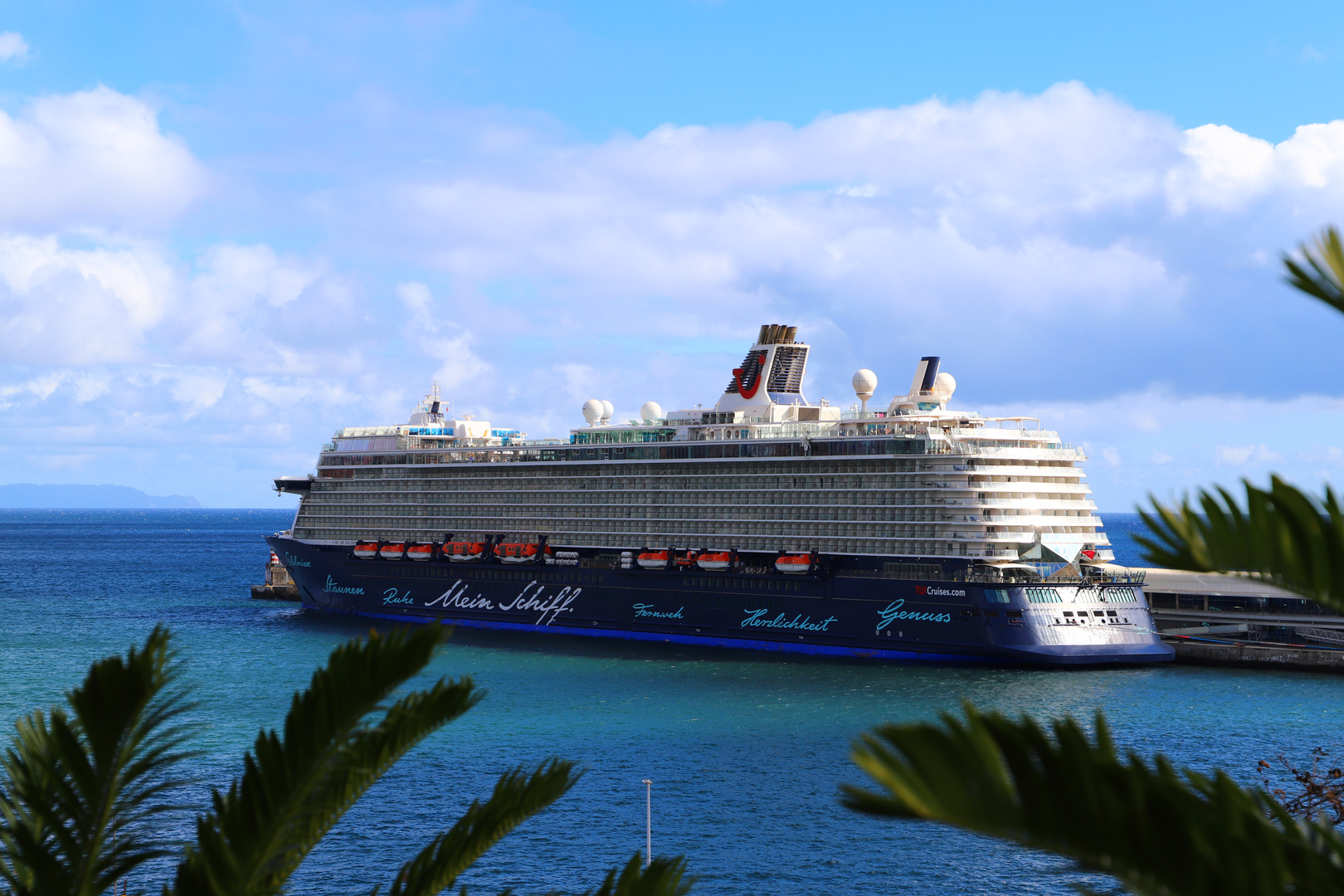 Mein Schiff 4