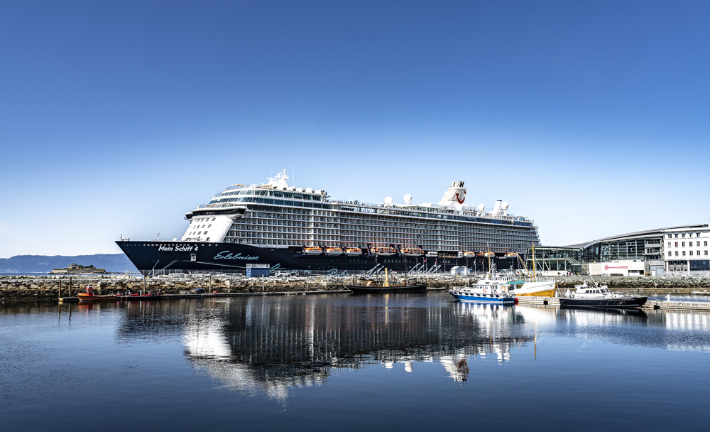 Mein Schiff 4