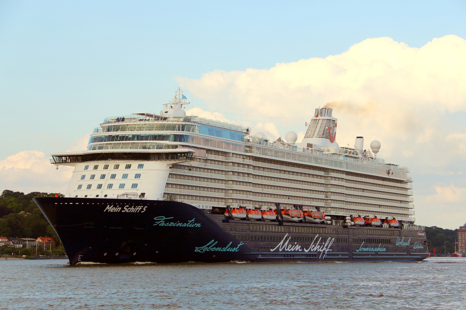 Mein Schiff 5