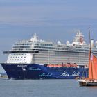 MEIN SCHIFF 5....Erstanlauf in Kiel...