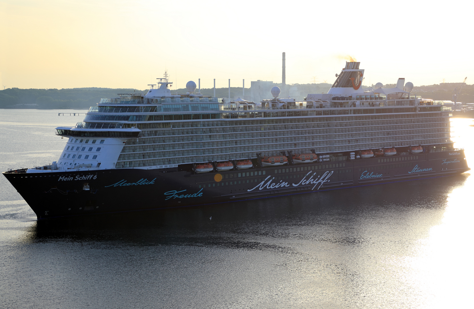 Mein Schiff 6