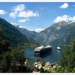 "Mein Schiff" meets Hurtigruten