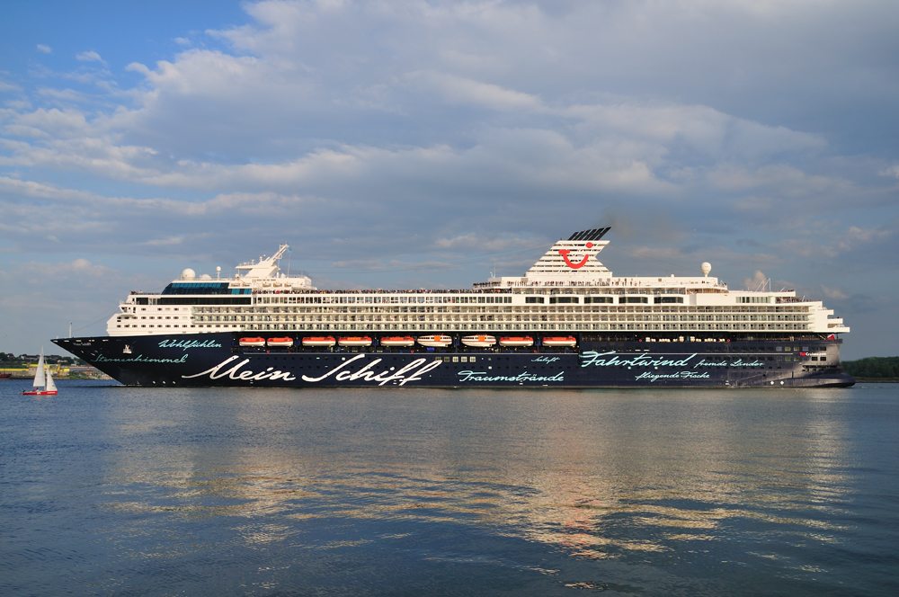 ,,Mein Schiff" .....ob das alles stimmt ? Oder nur Werbung ?