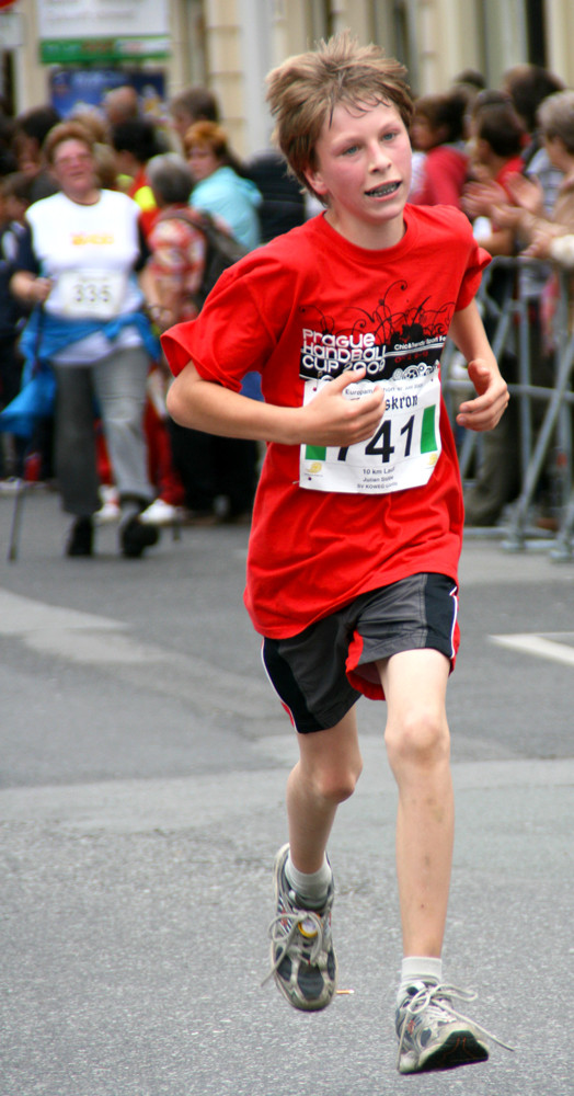 mein Sohn nach 10 km