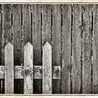 mein Zaun - dein Zaun  -  my fence - your fence .