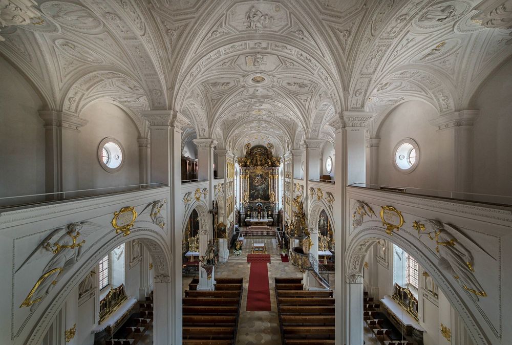 Mein"Blick zum Chor" in der Hofkirche (Neuburg an der Donau)