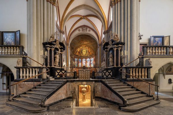 Mein"Blick zum Chor" in der Münsterbasilika St. Martin in Bonn