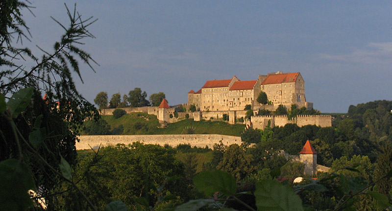 "meine" Burg im Abendlicht