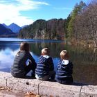 Meine drei im Herbst 2013 an einem See beim Schloss Neuschwanstein