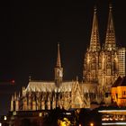 Meine erste Nachtaufnahme vom Kölner Dom