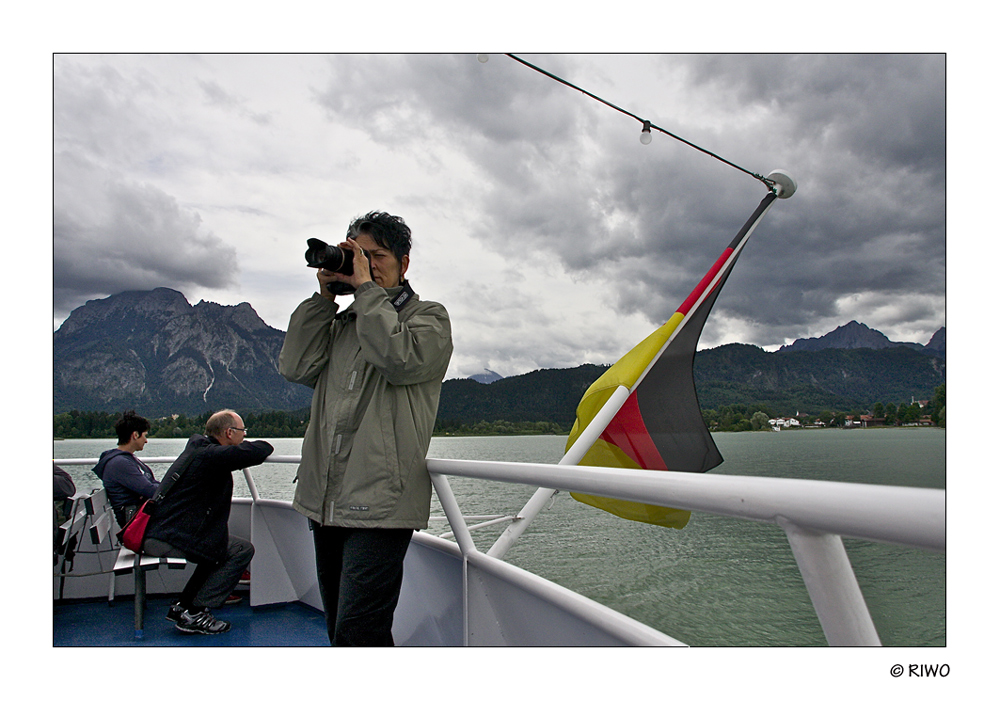 meine Frau Ruth beim aufnehmen auf dem Forgensee........... :-))