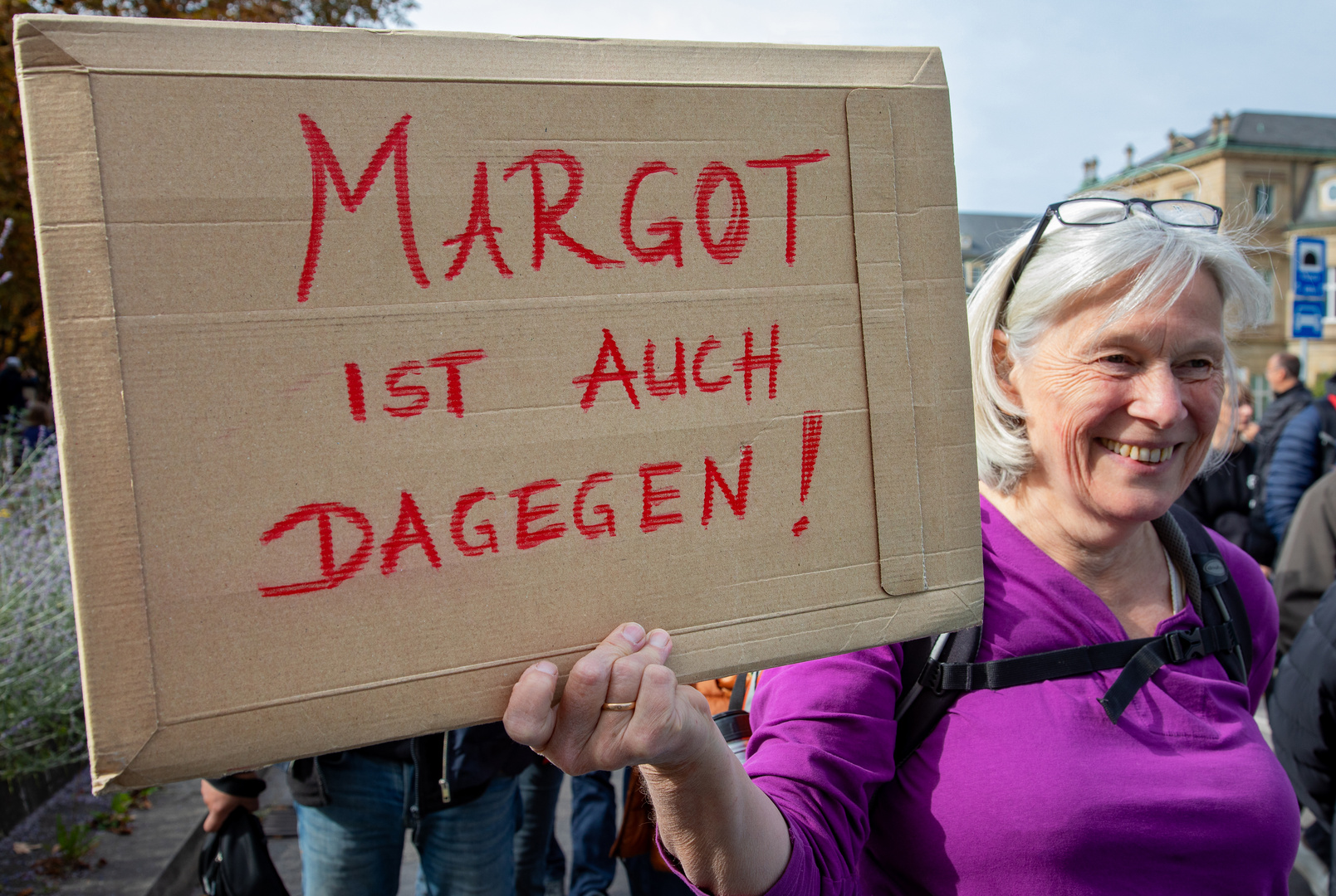 Meine Freundin Margot hat mir gesagt, dass ich das allen sagen soll
