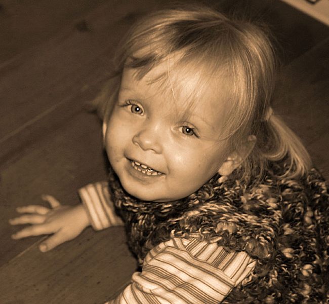 Fies Kleine Nichte muss herhalten Fies Kleine Nichte muss herhalten