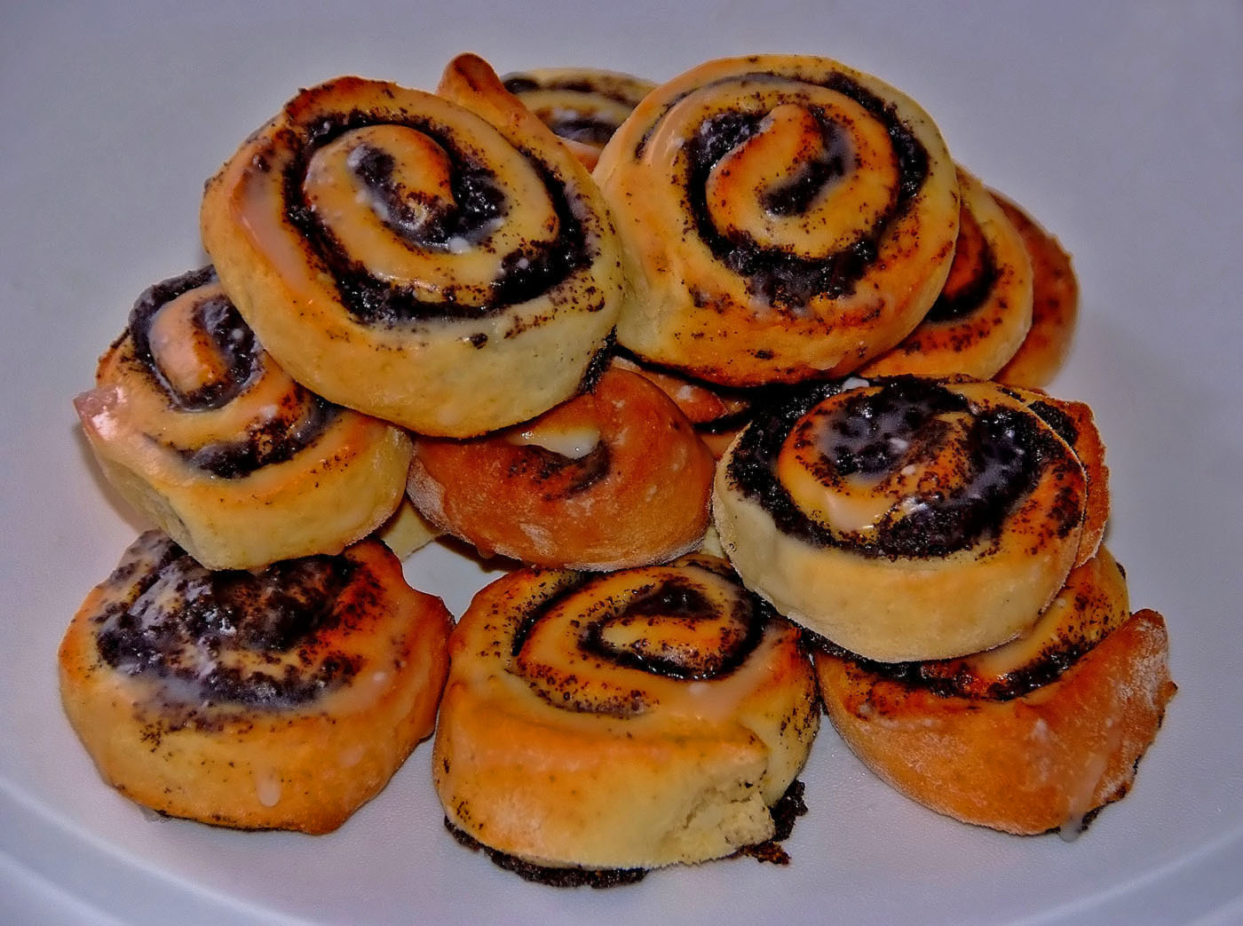 Meine Mini-Mohnschnecken ... Foto &amp; Bild | stillleben, food-fotografie ...