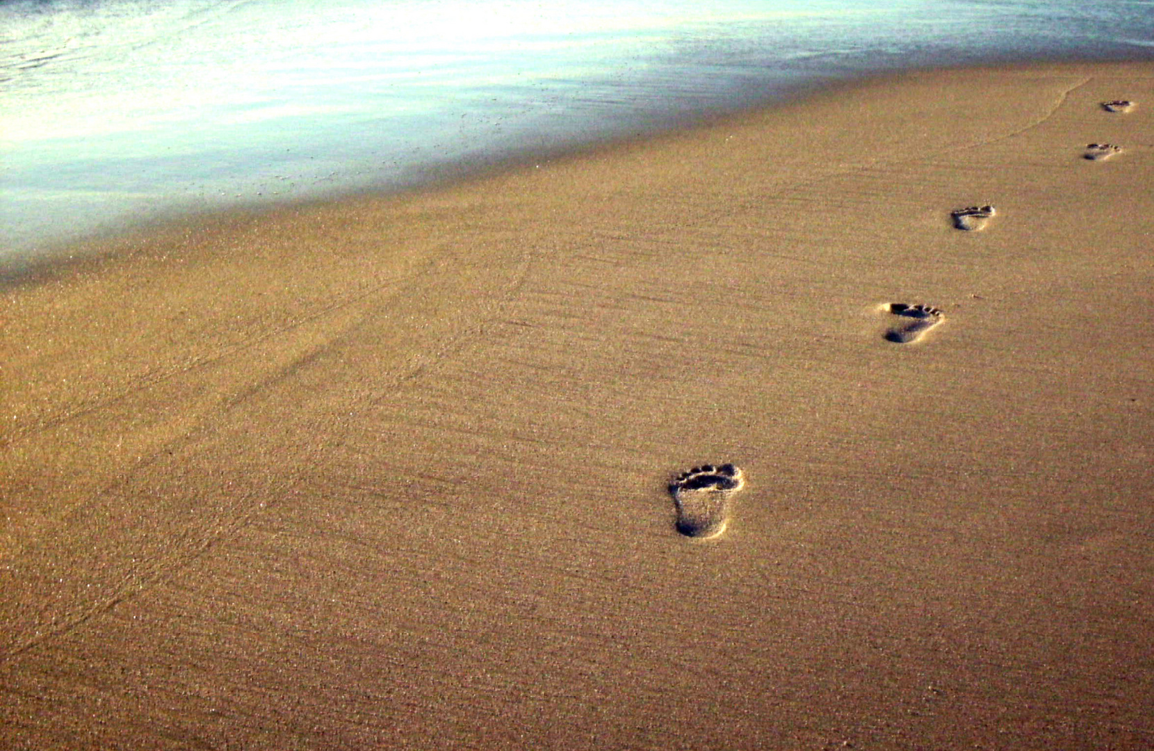 meine Spuren im Sand Foto &amp; Bild landschaft, meer &amp; strand, natur