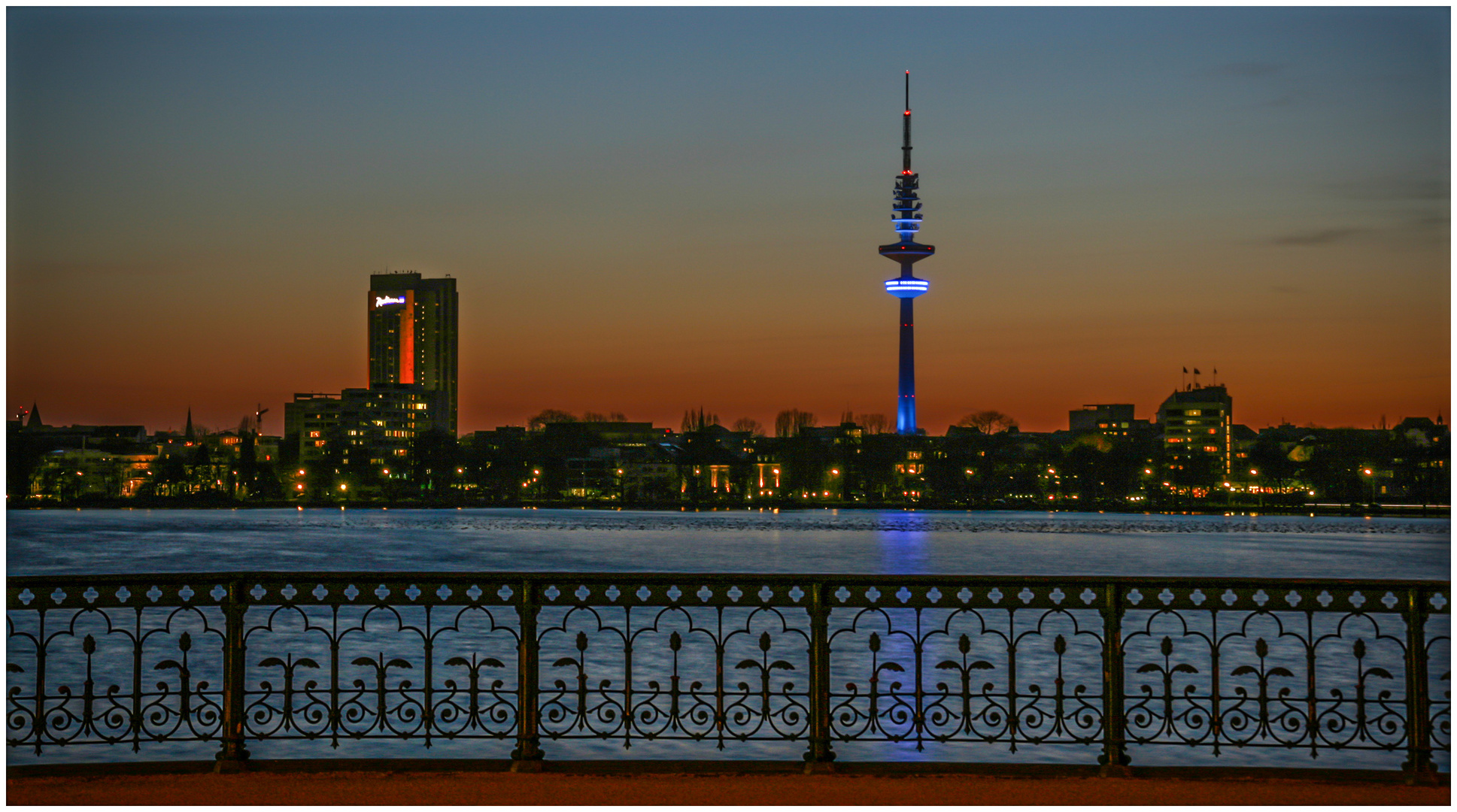 Meine Stadt am Abend