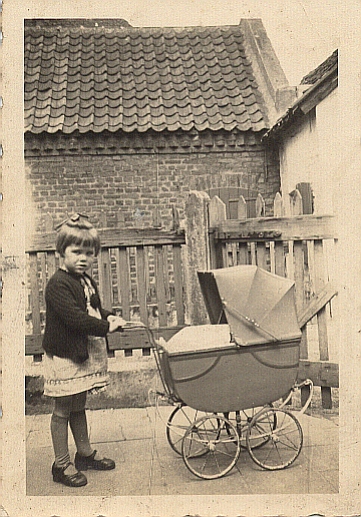 Meine Tante Gerda 1943