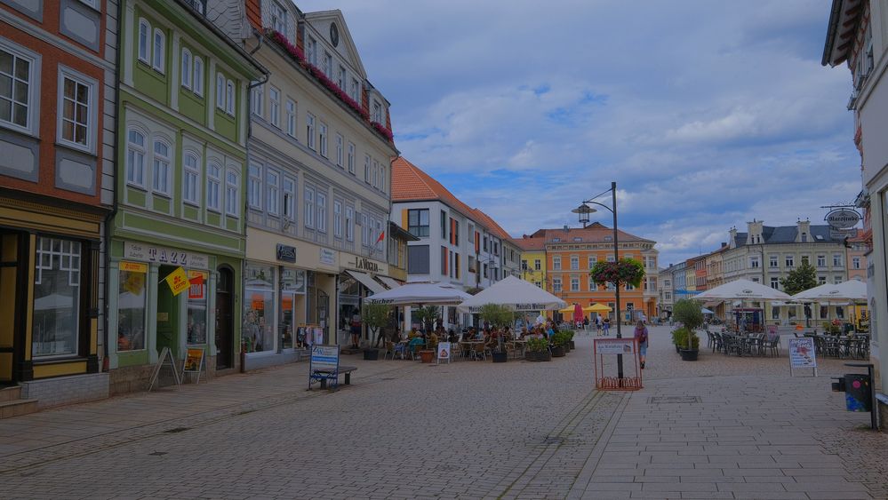 Meiningen, Blick zum Markt (Meiningen, vista a la plaza mayor)