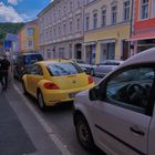 Meiningen, das gelbe Auto (Meiningen, el coche amarillo)