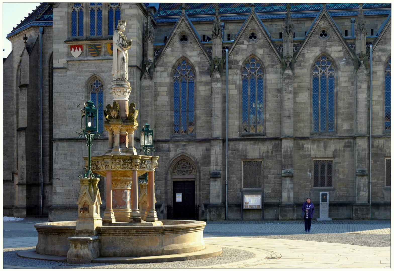 Meiningen, fuente en la plaza mayor (Meiningen, Heinrichsbrunnen auf dem Marktplatz)