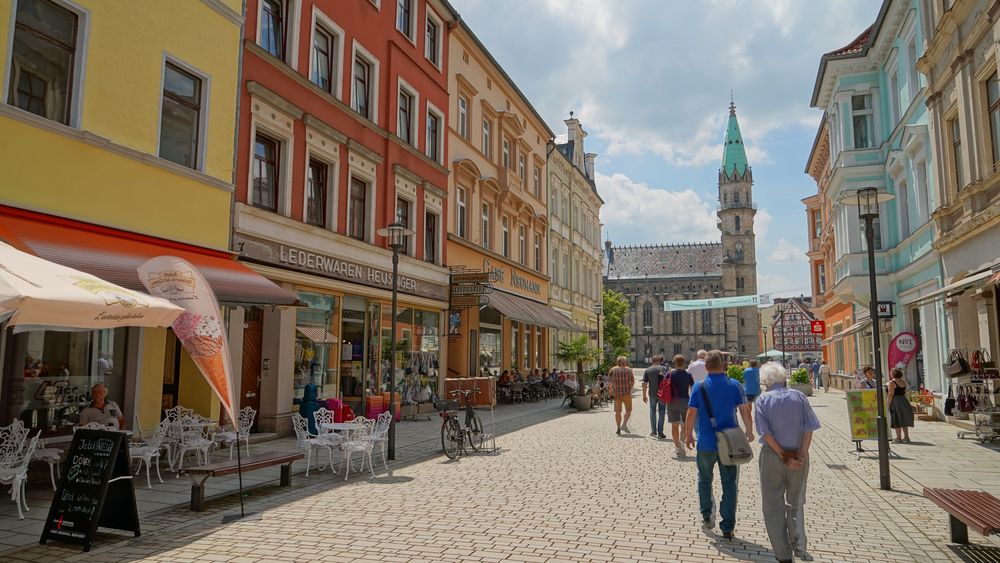 Meiningen, in der Hauptstraße (Meiningen, en la calle principal)