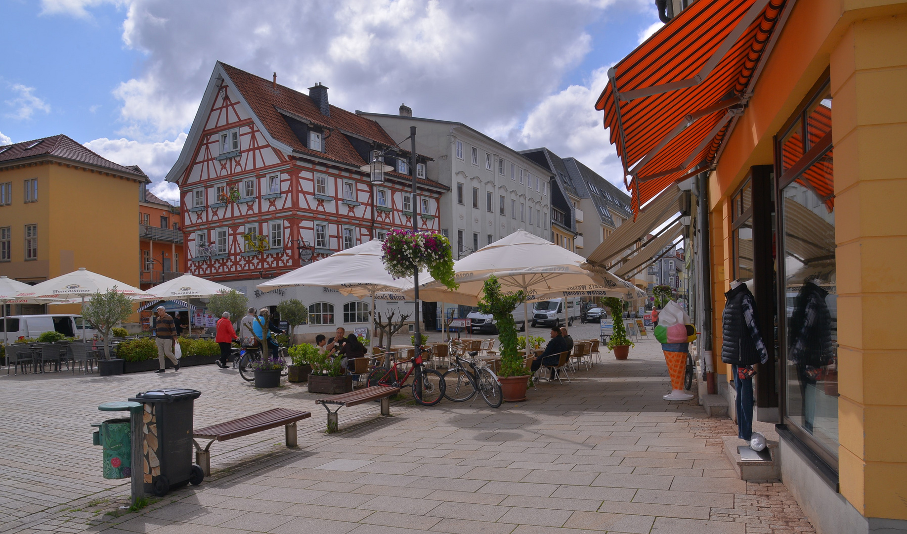 Meiningen, italienisches Cafe (Meiningen, cafetería italiana)