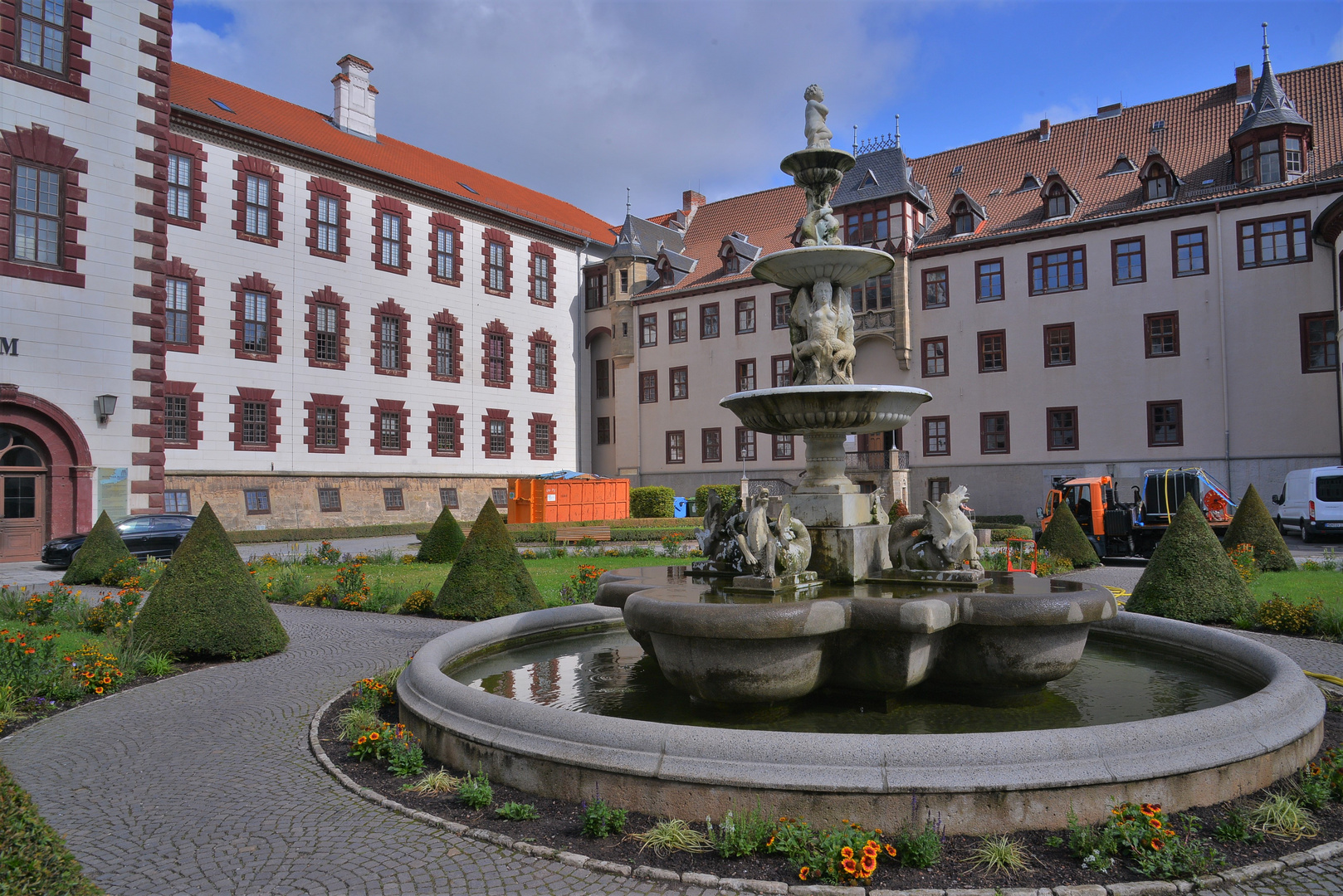 Meiningen, Schloßhof (Meiningen, el jardín del palacio)