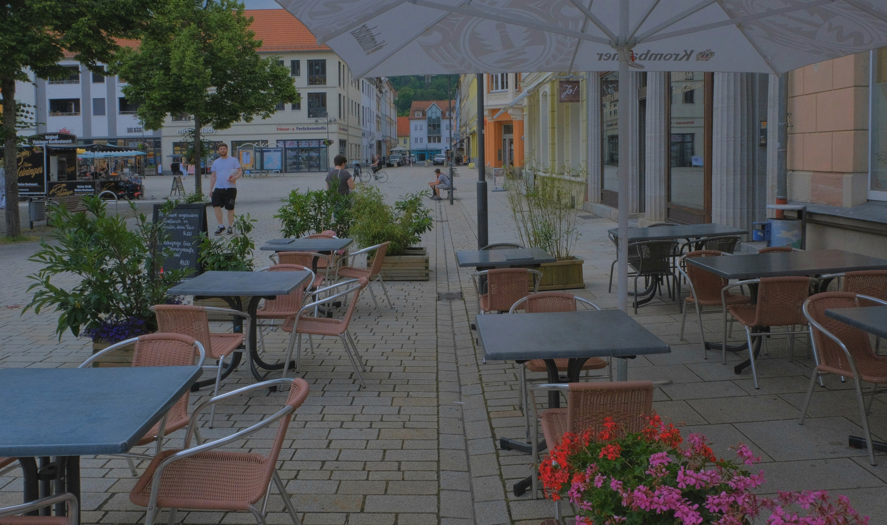 Meiningen, warten auf Gäste (Meiningen, esperando a los clientes)