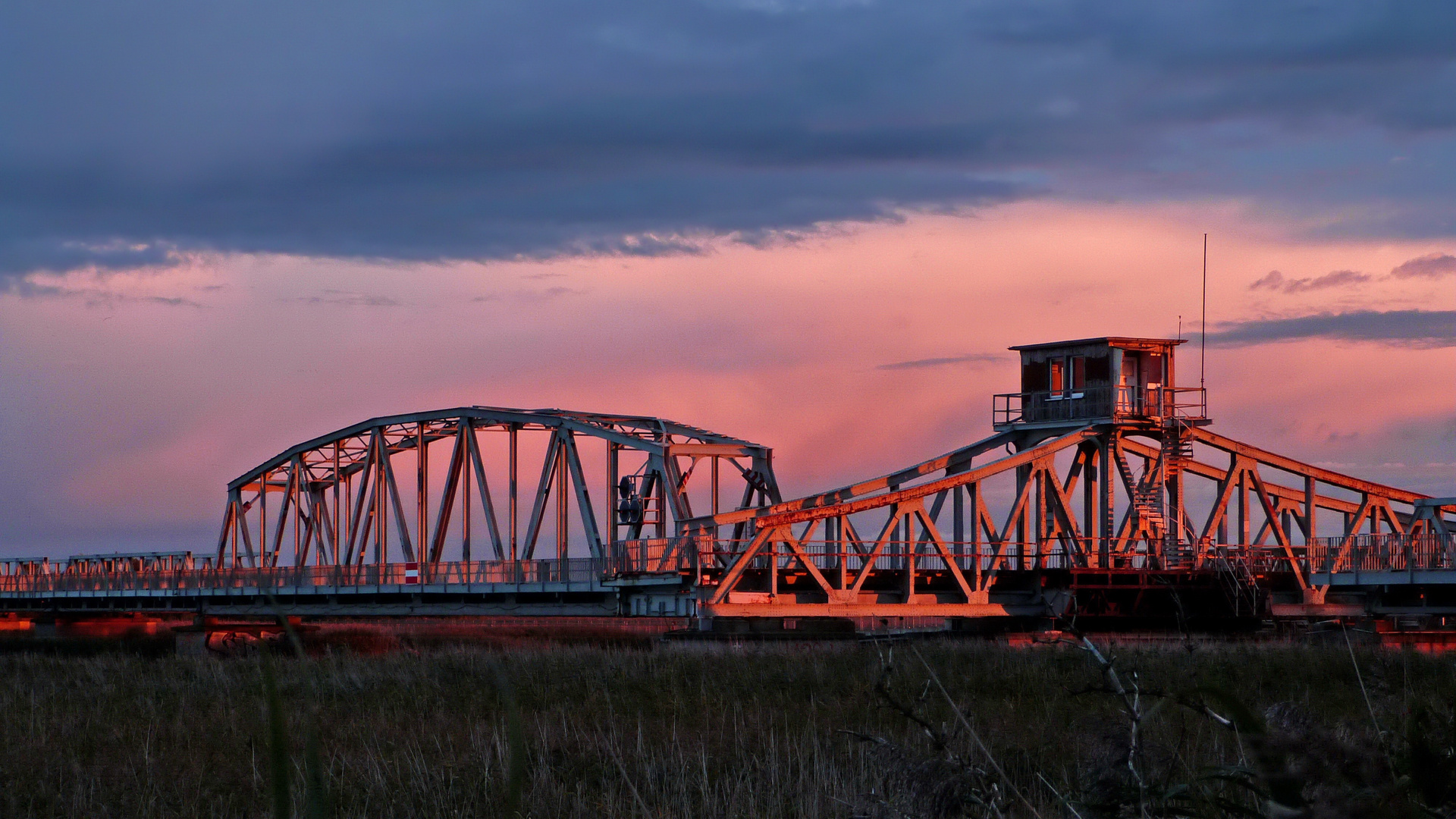 Meiningenbrücke in der Abendsonne