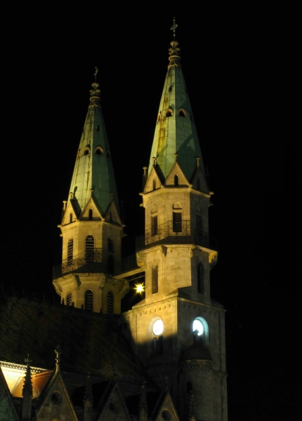 Meininger Stadtkirche bei Nacht