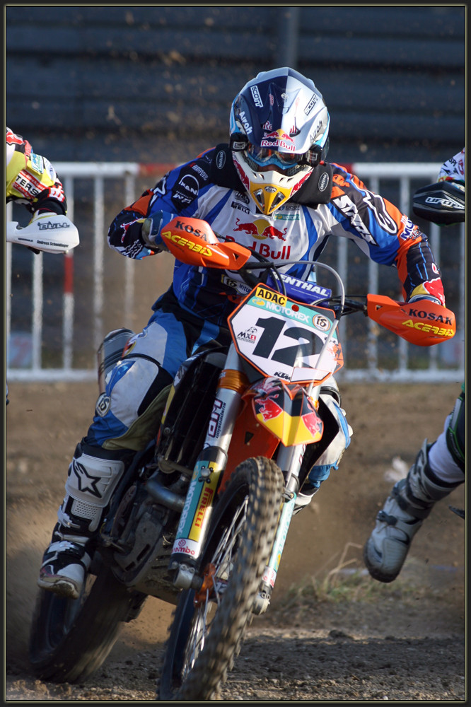 Meister der ADAC MX MASTERS 2008 ist ...