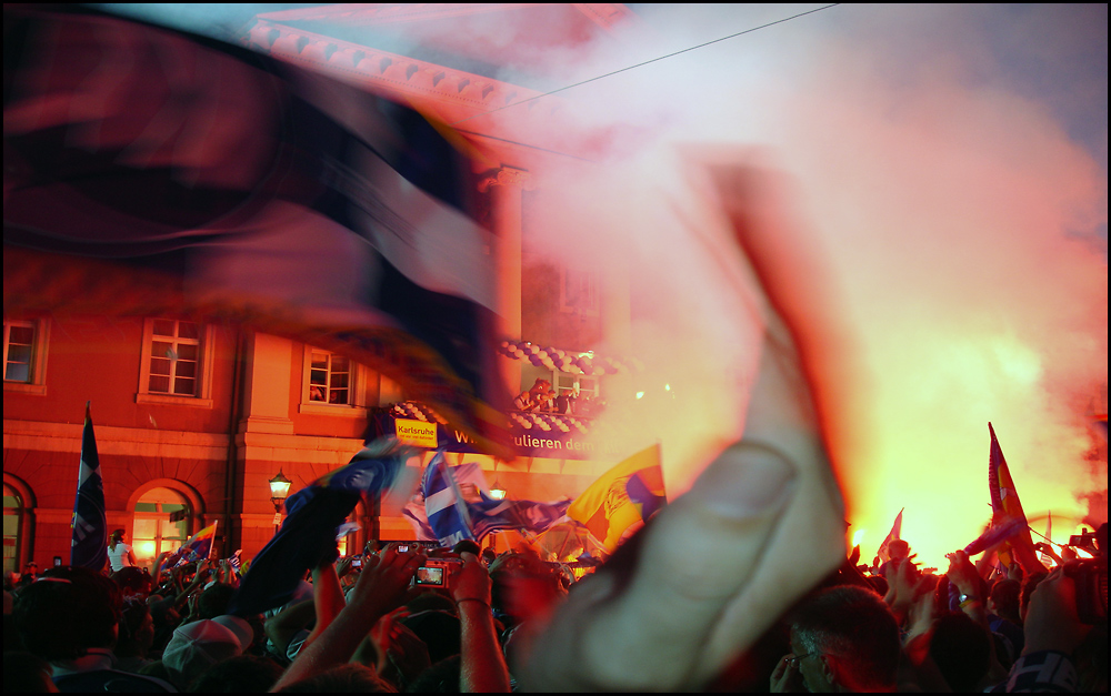 Meister Feier in Blau-Weiss