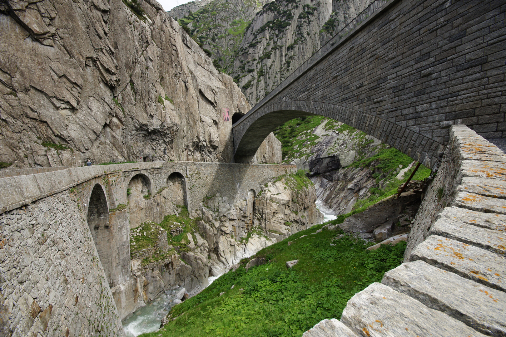 Meisterwerk des Brückenbaus - Teufelsbrücke bei Andermatt