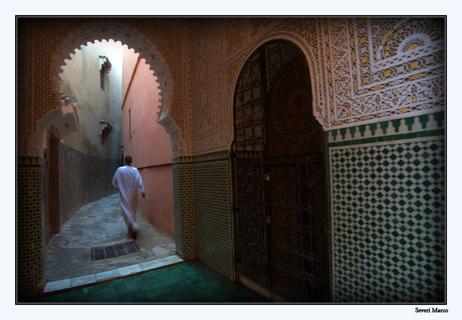 meknes- all'uscita della moschea