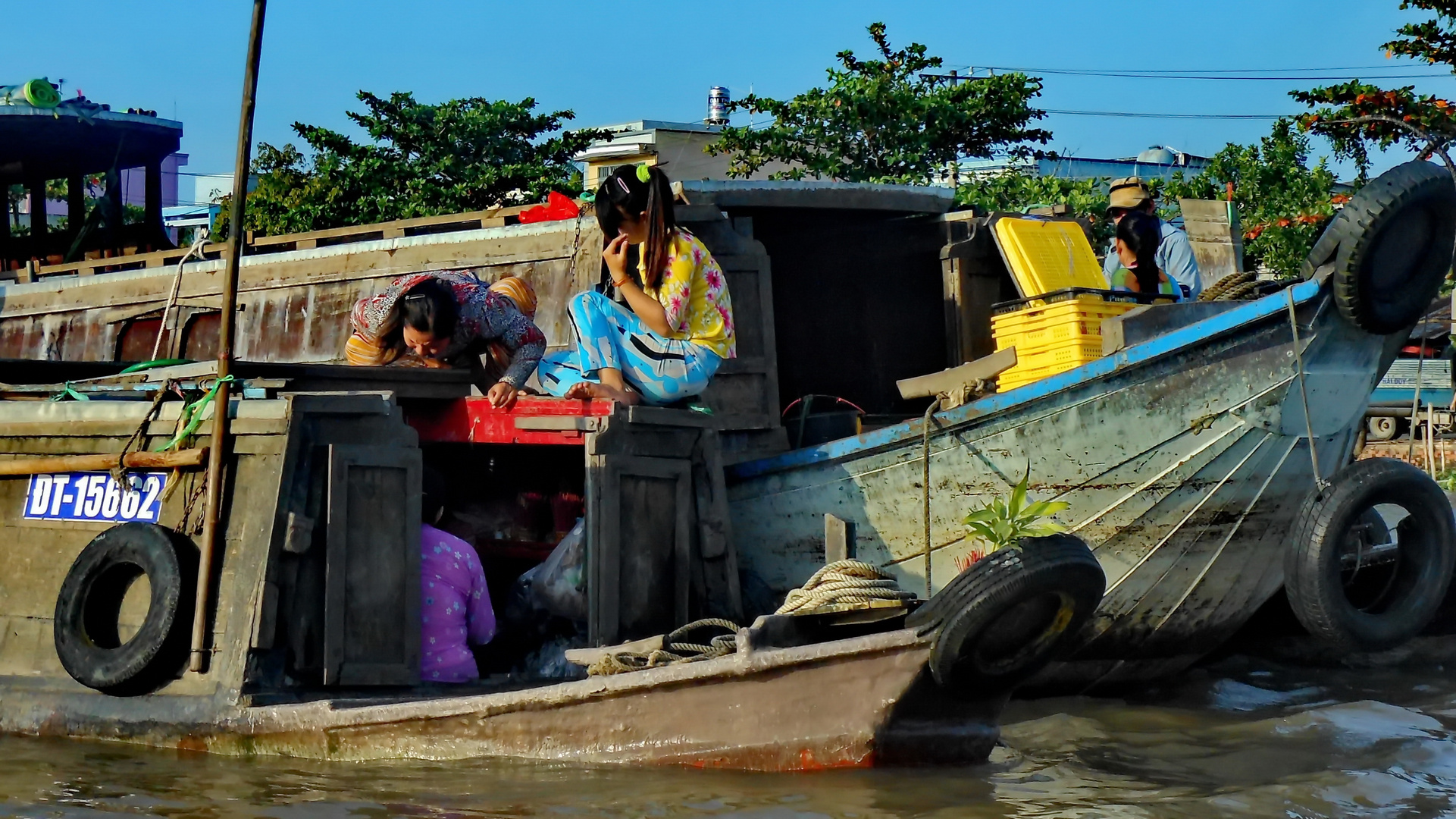 Mekong Delta, Floating Market Boat People