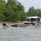 Mekong Delta - Transport - und Wohnboot in einem