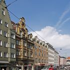 Mélange d’architecture dans une rue d’Augsbourg  -  Architektur-Mischung in einer Augsburger Strasse