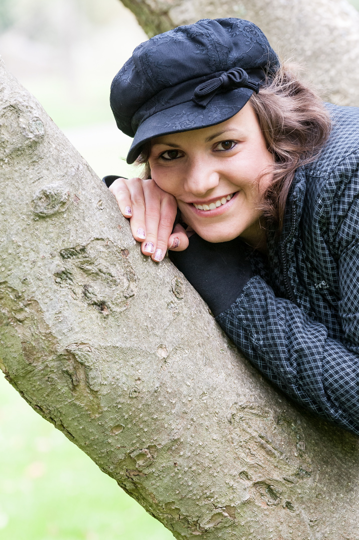 Melanie auf dem Ast