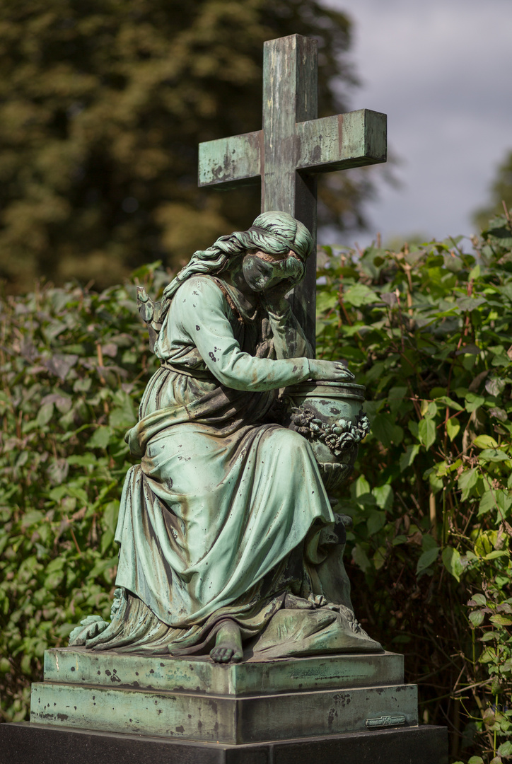 Melaten Friedhof Köln-V23