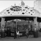 Melbourne: Band in a bubble