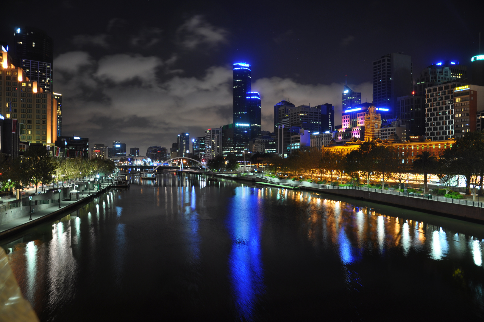 Melbourne bei Nacht